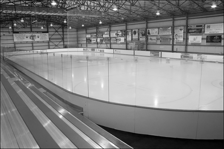 Ice Rental – Quartier des Sports Kubota